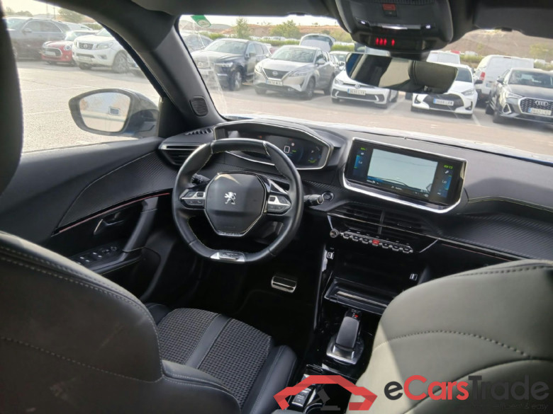 PEUGEOT e-2008 / 2019 / 5P / todoterreno Eléctrico GT #3