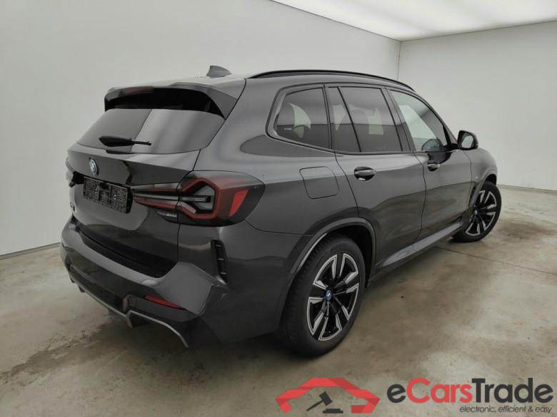 BMW IX3 - 2022 74 kWh 286 iX3 5d #2