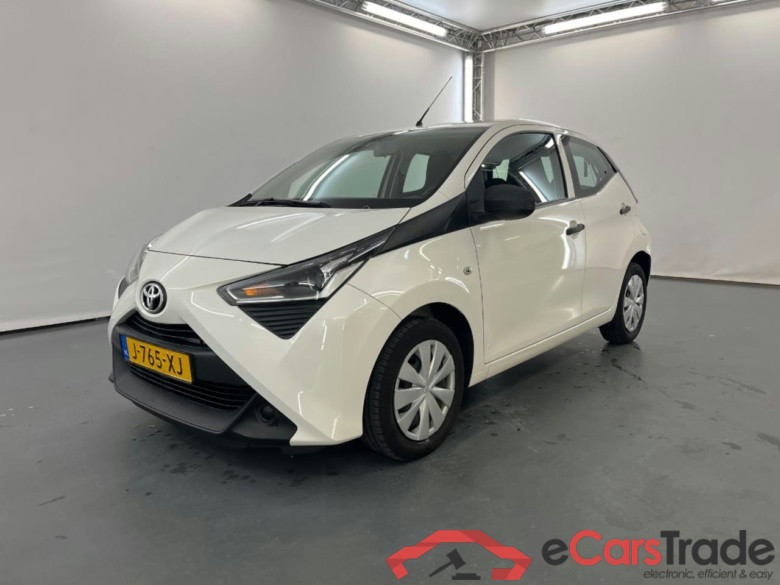 TOYOTA Aygo 1.0 VVT-i x-fun #1