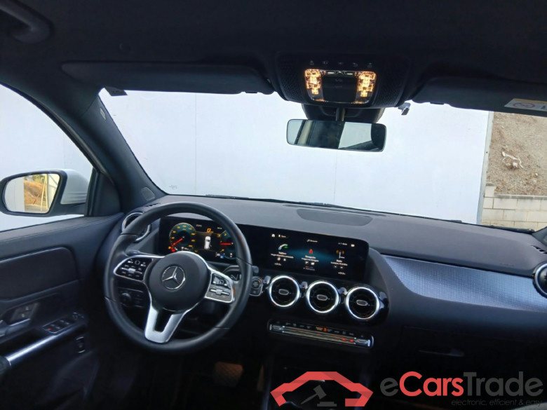 MERCEDES-BENZ GLA / 2020 / 5P / todoterreno GLA 200 D 4MATIC #3