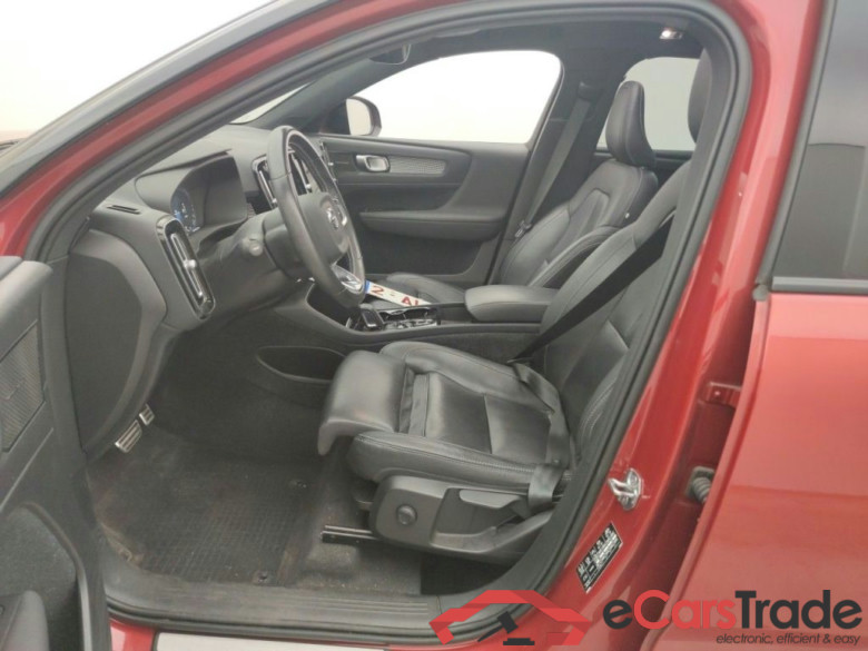 Volvo XC40 T4 Recharge Geartronic R-Design 5d #3