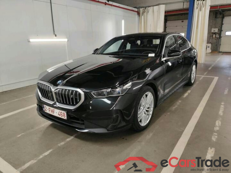 BMW i5 i5 eDrive40 250kW 250kW/340pk  4D/P Auto-1 - WLTP onvolledig #1