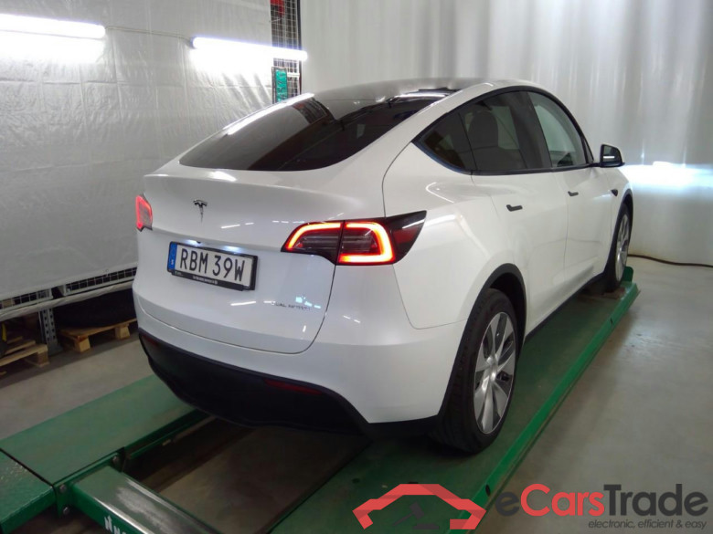 Model Y Long-Range AWD #3