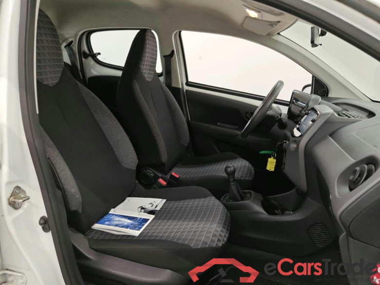 Peugeot 108 Active 1.0 e-VTi 72pk 5d #3
