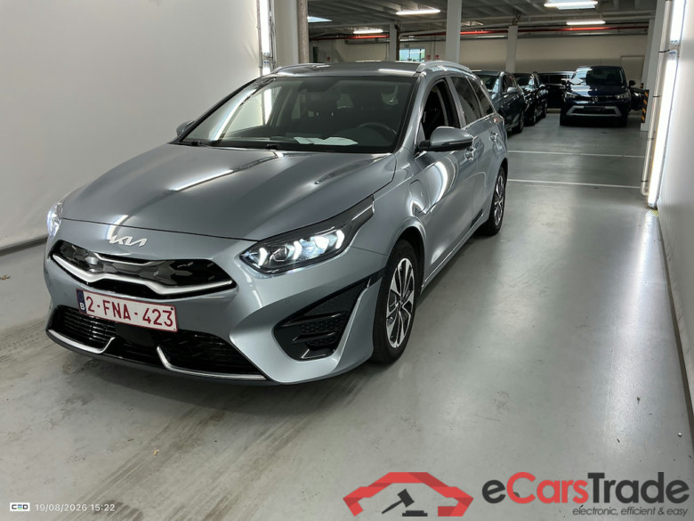 KIA CEE'D SPORTSWAGON 1.6 GDI PHEV BUSINESS LINE DCT #1