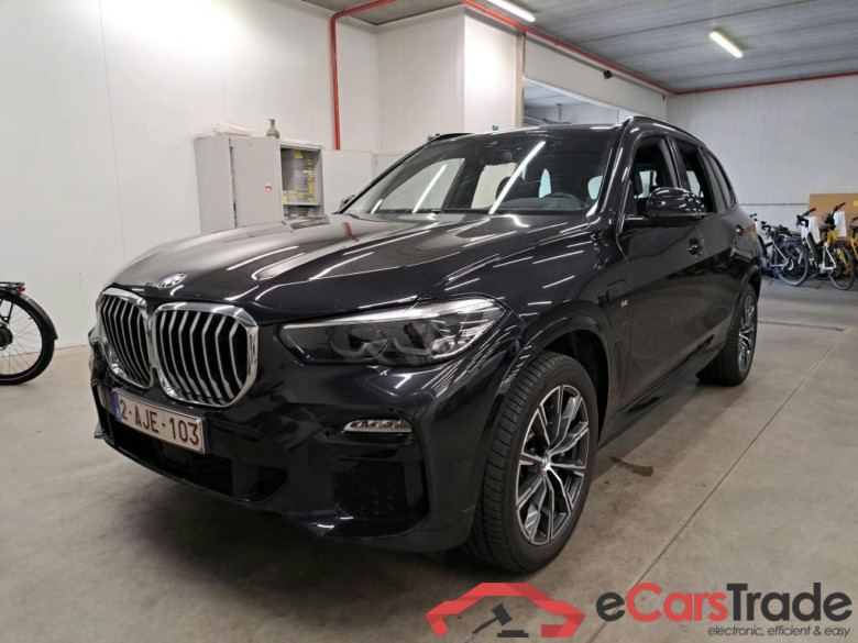 BMW - BMW X5 xDrive45e 394PK M Sport With Climatic & Navigation & Vernasca Heated Electric Seats & Head Up & 20 Inch Alloy * HYBRID *