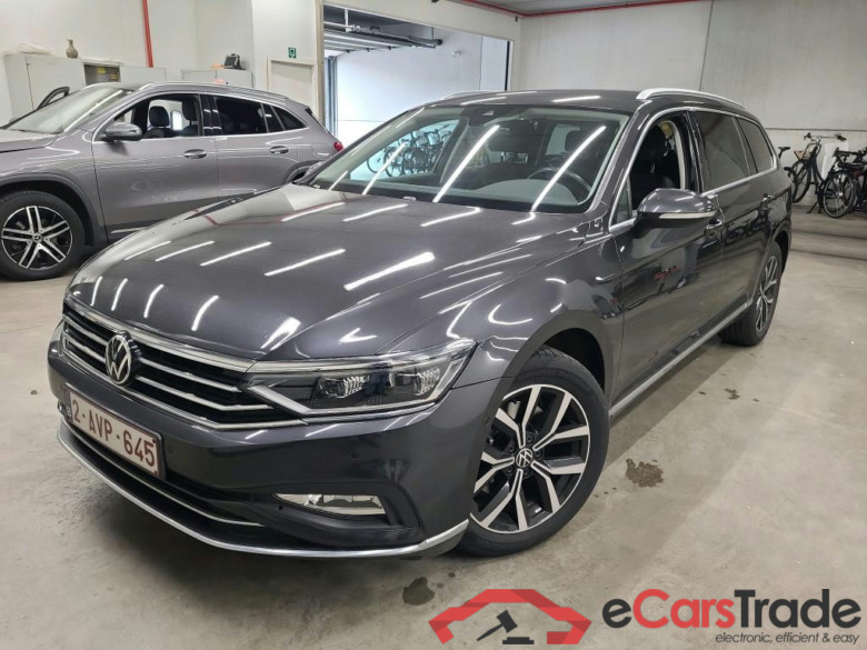 VOLKSWAGEN - VW  PASSAT VARIANT TSI 150PK DSG7 Elegance Business With Nappa Leather & 14 Way Ergo Driver Seat & Winter Pack & Nav Discover Pro & Matrix Led & Area View & Easy Opne * PETROL * #1
