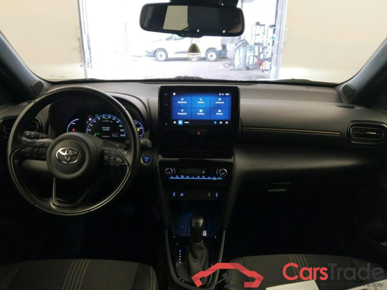 TOYOTA Yaris Cross / 2021 / 5P / todoterreno 1.5 120H Adventure #3