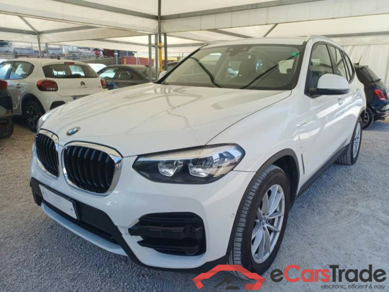 BMW X3 / 2017 / 5P / SUV XDRIVE 30E BUSINESS ADVANTAGE