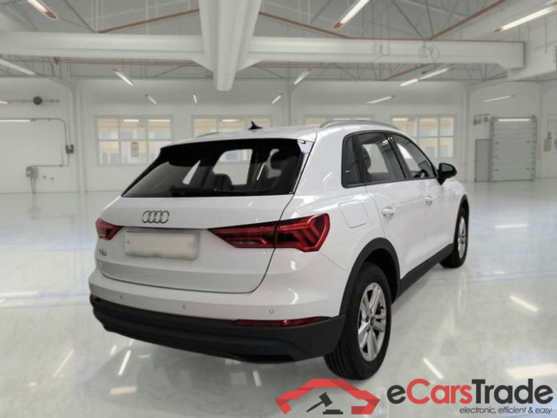 AUDI Q3 / 2018 / 5P / SUV 35 TDI S TRONIC BUSINESS #2