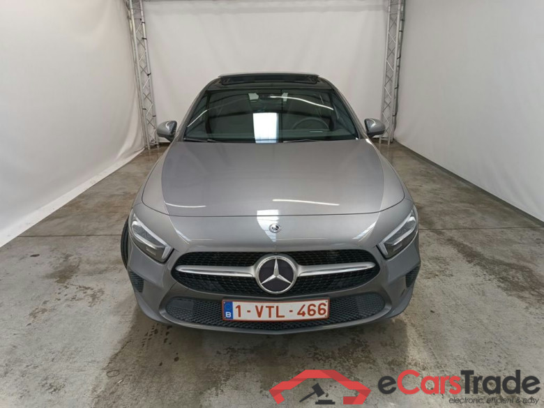 Mercedes-Benz A-Klasse A 180 d DCT Launch Edition 5d #5