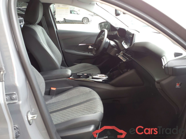 PEUGEOT 208  PEUGEOT 208  Allure Hybrid 110 ch e-DCS6 + pack access #5