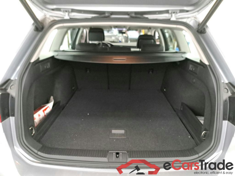 VOLKSWAGEN Passat 2.0 TDI 90KW MSQ VARIANT STYLE BUSINESS #2