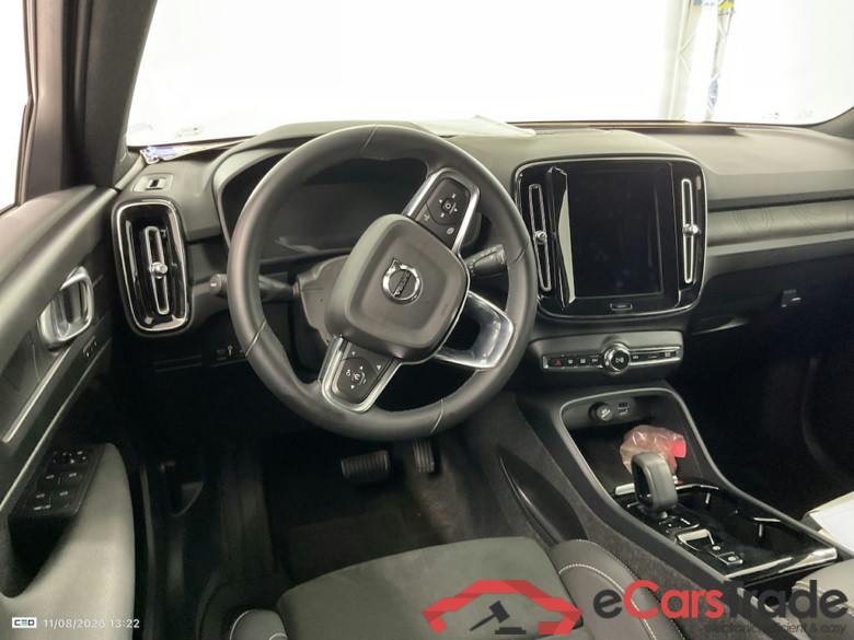 VOLVO XC40 1.5 T4 PHEV PLUS DARK DESIGN DCT #4