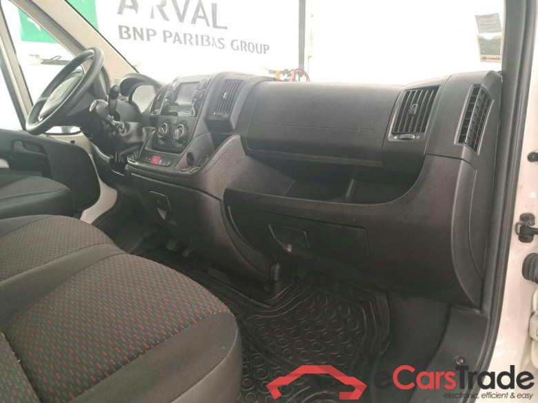 PEUGEOT Boxer / 2014 / 4P / Fourgon tôlé BlueHDi 120 S&S ASPHALT 330 L2H2 #5