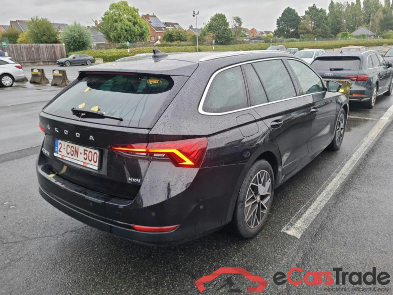SKODA OCTAVIA COMBI 2.0 CRTDI 110KW DSG7 4WD CLEVER #4