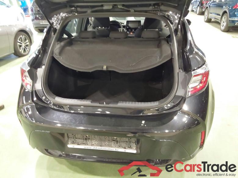 TOYOTA COROLLA 1.8 HYBRID DYNAMIC E-CVT #3