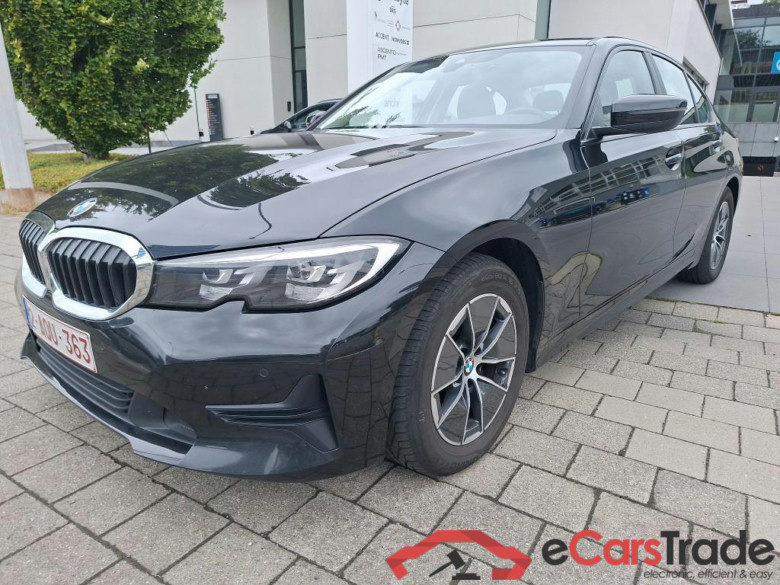 BMW - BMW 3 BERLINE 318dA 136PK Business Edition With Heated Seats & Foldable Towing Hook #1