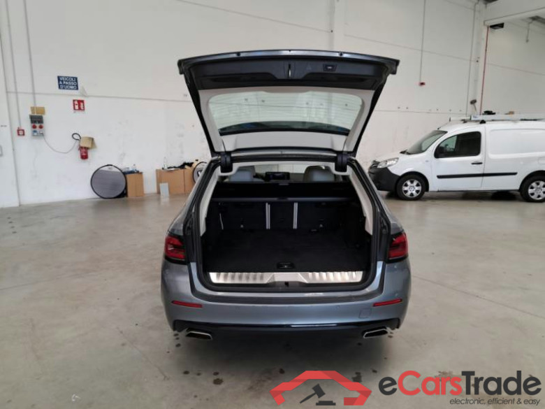 BMW SERIE 5 / 2020 / 5P / STATION WAGON 530E XDRIVE BUSINESS AUTO TOURING #5