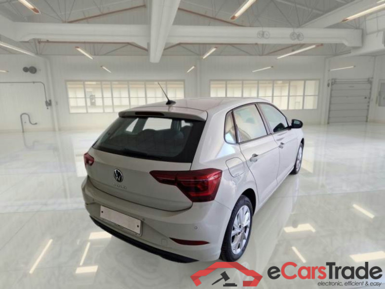 VOLKSWAGEN POLO / 2021 / 5P / BERLINA 1.0 TSI STYLE #2
