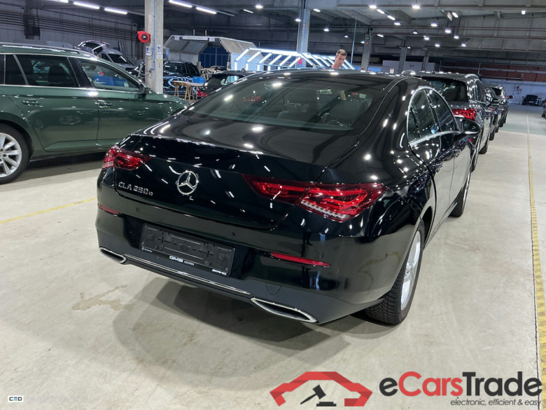 MERCEDES-BENZ CLA 1.3 CLA 250 E LUXURY LINE DCT #4