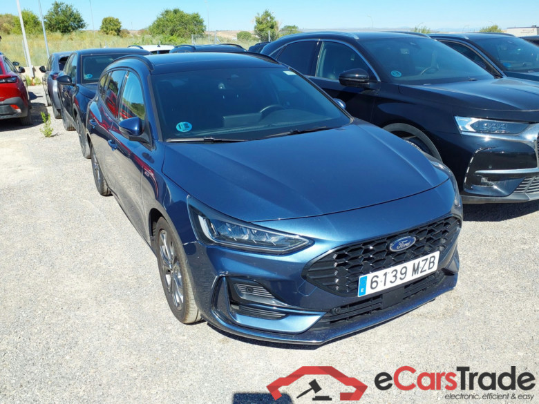 FORD Focus  Sportbreak 1.0 Ecoboost 114KW 155CV S6.2 AutomÃ¡ti ST-LINE X(Pano-Roof + Winterpack)
