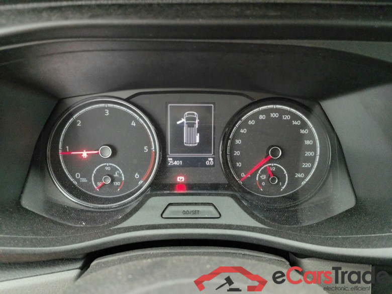 Volkswagen Transporter 2.0 TDi 81/110 LWB DC Trend 3000 4d #6