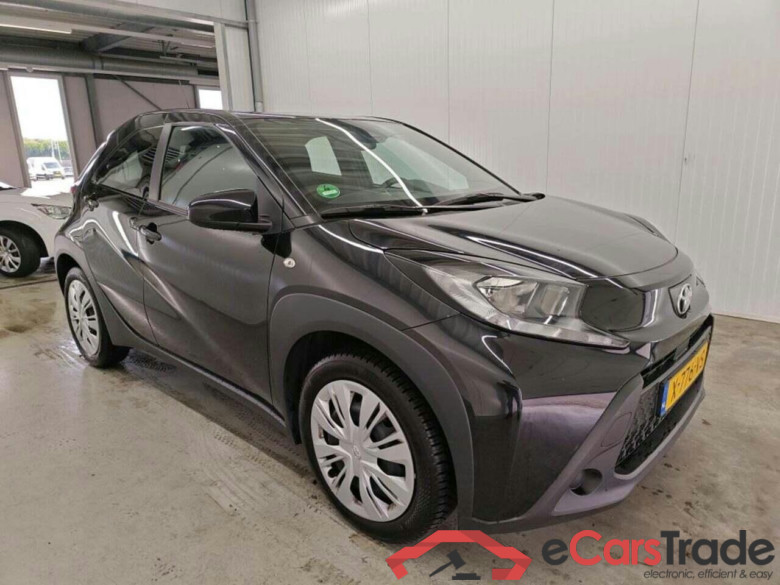 TOYOTA Aygo X 1.0 VVT-i MT Play #5