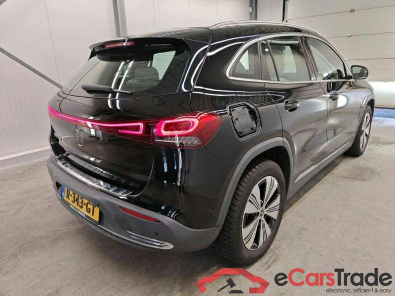 MERCEDES-BENZ EQA 250 Bns Sol. Lux #2