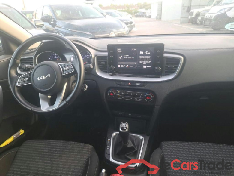 KIA XCeed / 2019 / 5P / todoterreno 1.0 T-GDi Drive 88kW (120CV) #3