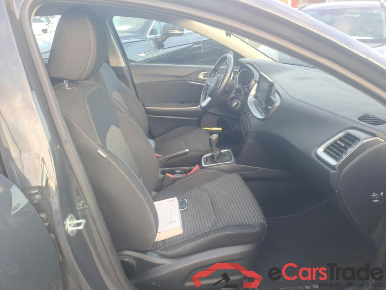KIA XCeed / 2019 / 5P / todoterreno 1.0 T-GDi Drive 88kW (120CV) #6