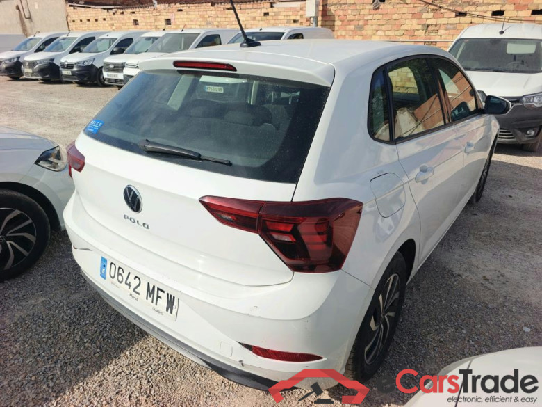 VOLKSWAGEN Polo / 2021 / 5P / berlina con portón Life 1.0 TSI 70kW (95CV) #2