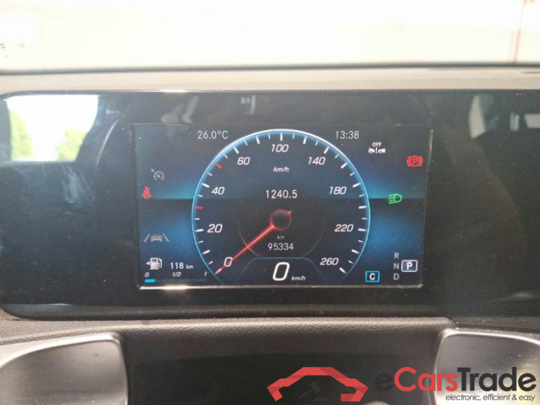 MERCEDES-BENZ GLB / 2019 / 5P / SUV GLB 180 D AUTOMATIC BUSINESS #4
