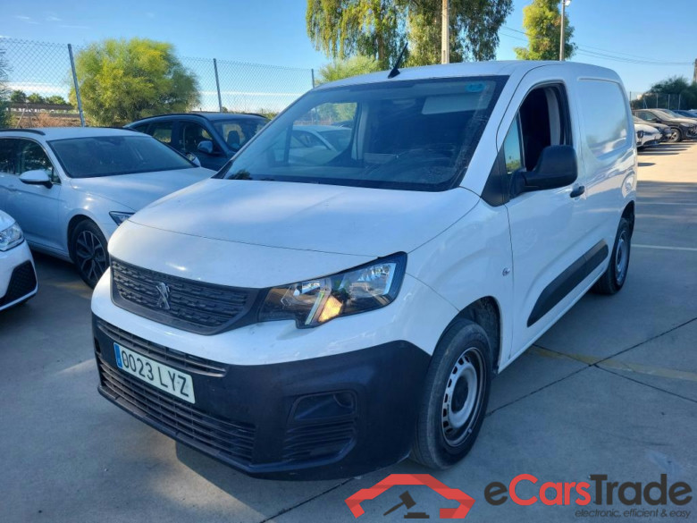 PEUGEOT Partner / 2018 / 3P / furgón derivado de turismo Pro Standard 600kg BlueHDi 73kW #1