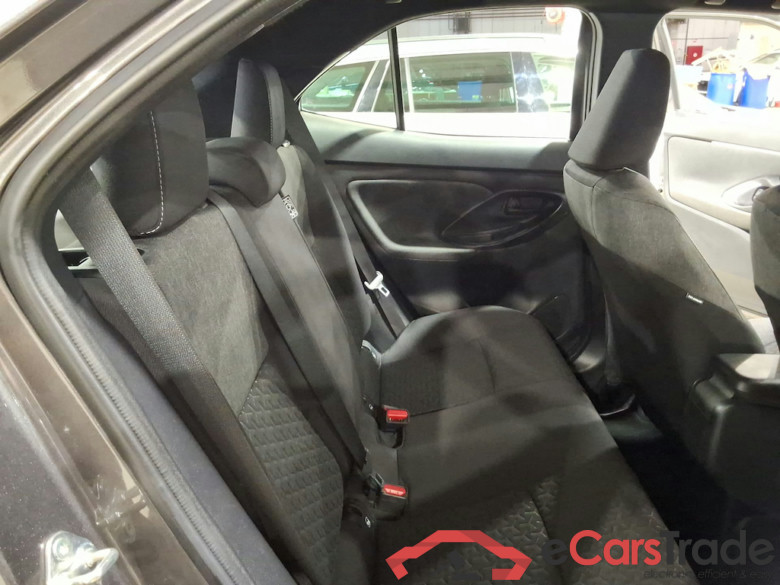TOYOTA YARIS CROSS 1.5 VVT-IE HEV DYNAMIC PLUS CVT #5
