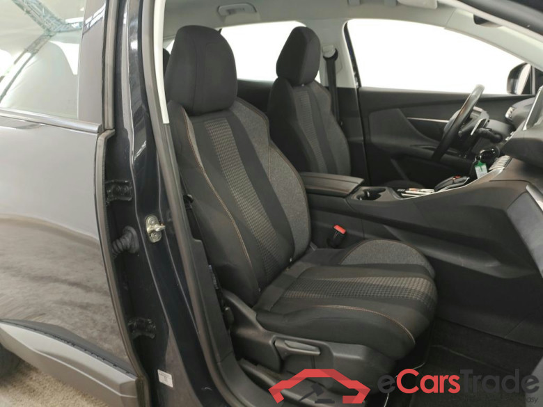 Peugeot 3008 Active PureTech 130 EAT8 5d #3