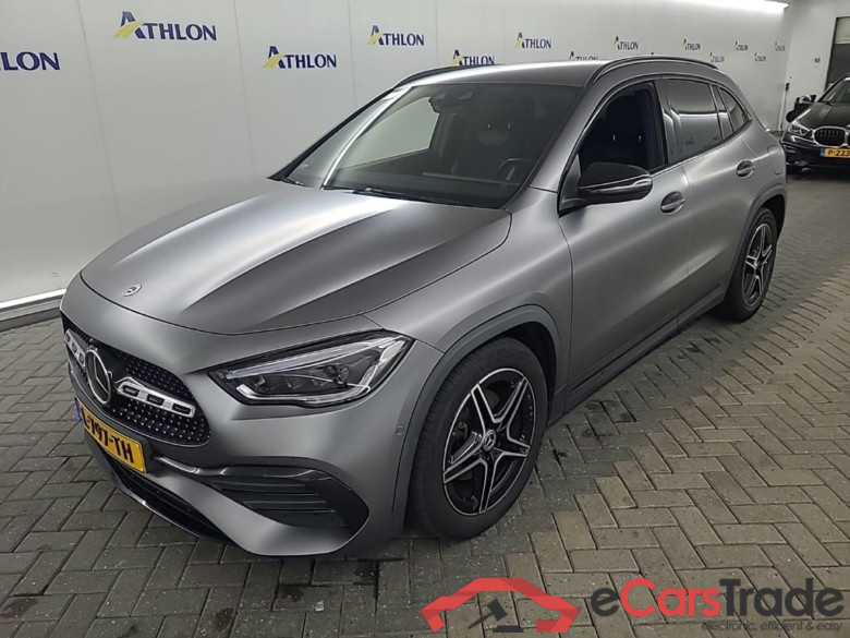 MERCEDES-BENZ GLA GLA 200 DCT 5D 120kW