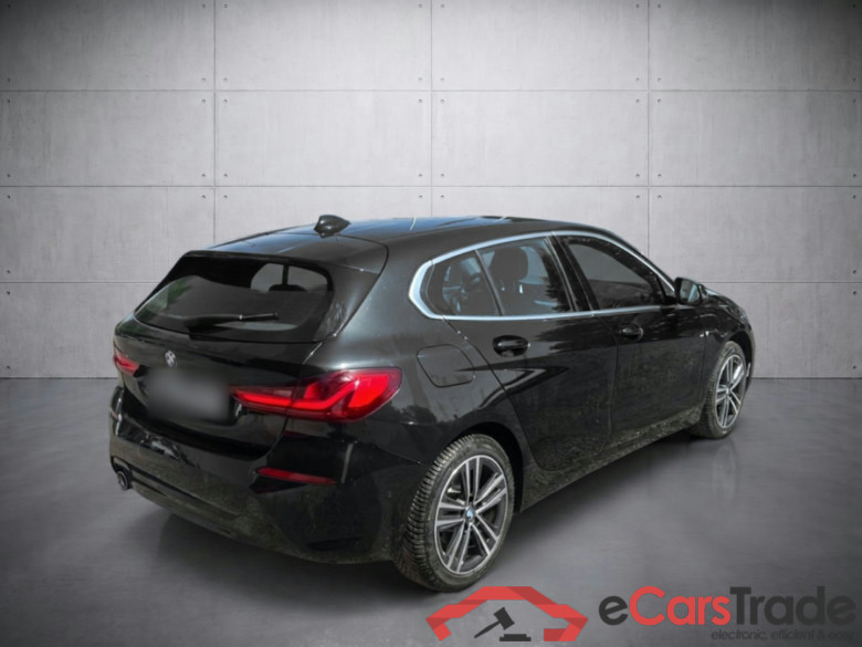 BMW 1 Serie Business Design (F40) 118iA 136 DKG7 #5