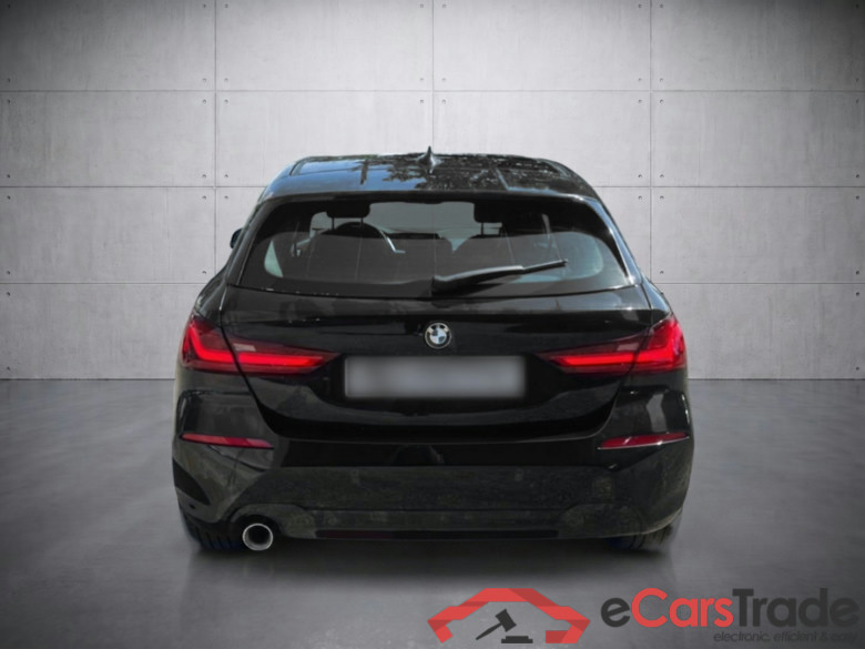 BMW 1 Serie Business Design (F40) 118iA 136 DKG7 #6