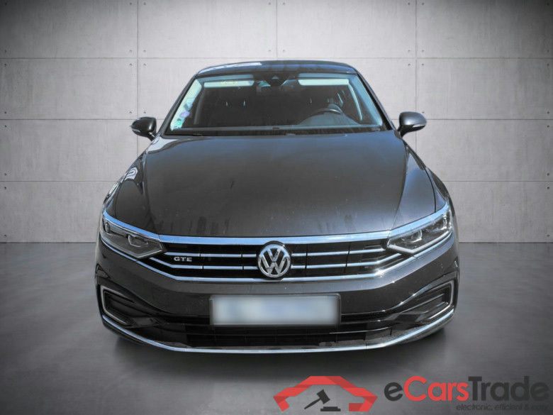 Volkswagen Passat GTE 1.4 TSI 218 Plug-in Hybrid DSG6 #2