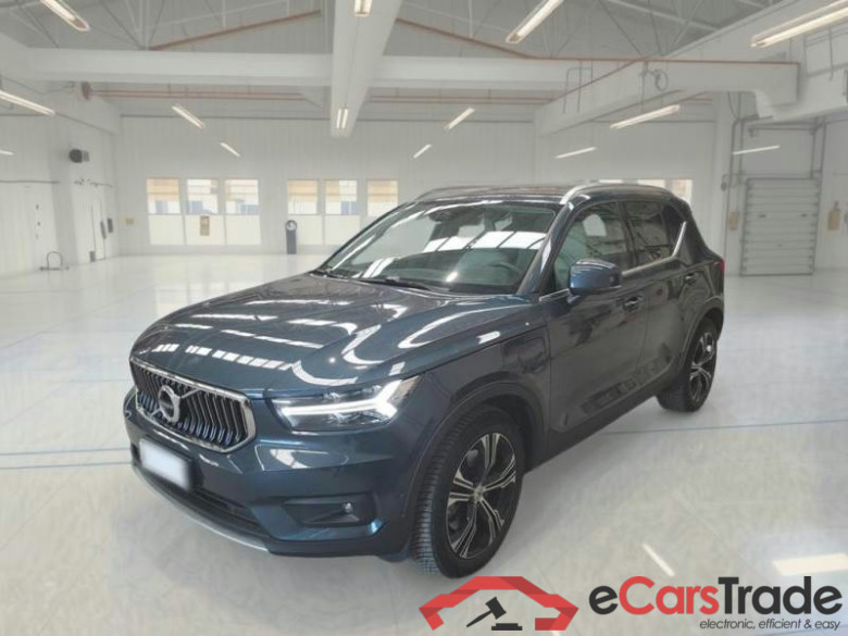 VOLVO XC40 / 2017 / 5P / SUV T5 PLUG-IN HYBRID AUTO RECHARGE INSCR. #1