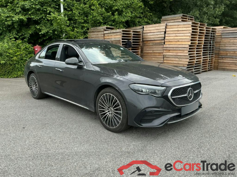 Mercedes-Benz E 400 AMG-Line 400 4Matic #1