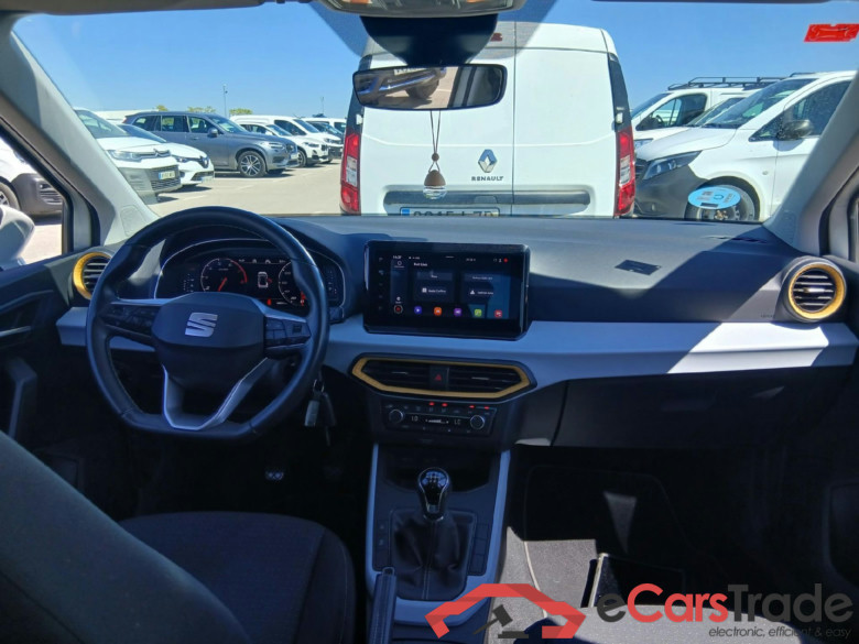 SEAT Arona / 2017 / 5P / todoterreno 1.0 TSI 81kW (110CV) Style Plus (AC) #3