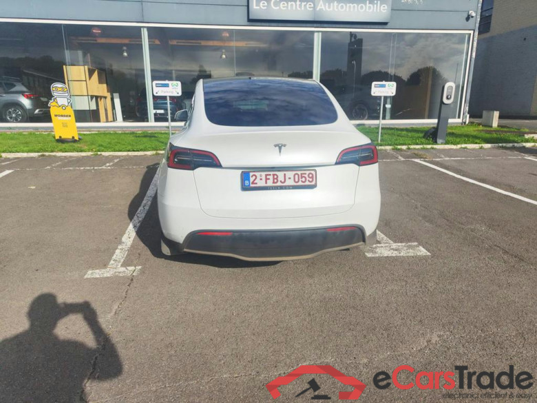 TESLA Model Y 62.8 kWh Standard Range RWD #4