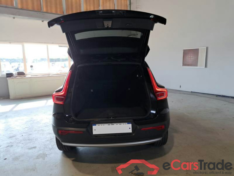 VOLVO XC40 / 2017 / 5P / SUV T3 GEATRONIC BUSINESS PLUS #5