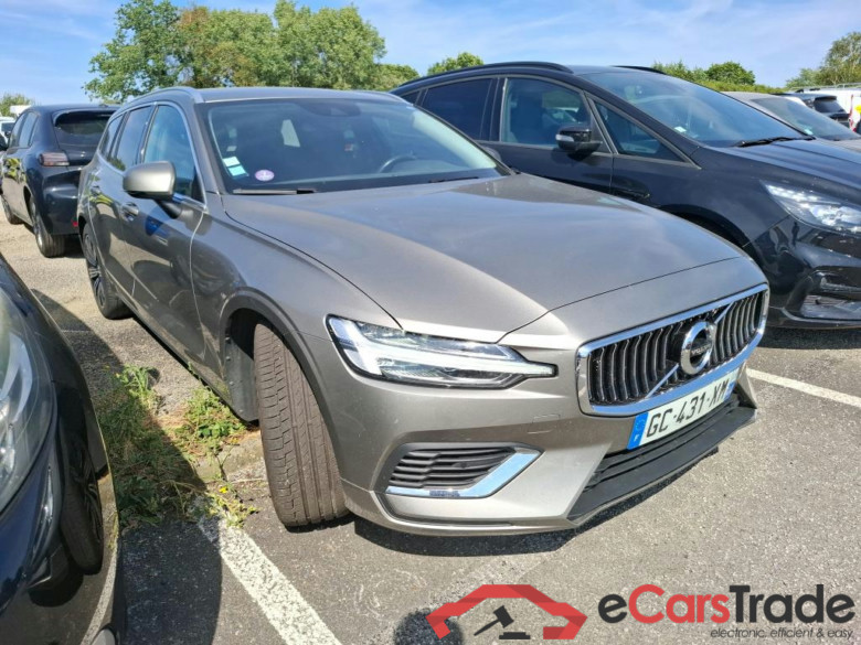 VOLVO V60 / 2018 / 5P / Break Recharge T6 340 GT 8 Business Executive #4