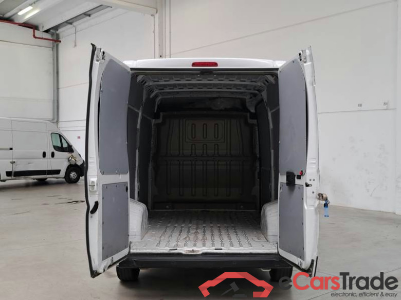 PEUGEOT BOXER / 2014 / 4P / FURGONE 333 L2H2 2.2 BLUEHDI 140CV SeS #4