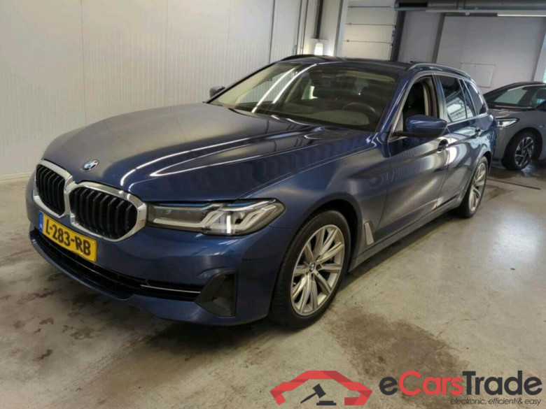 BMW 5-serie Touring 520i Bns Edit.+ #1