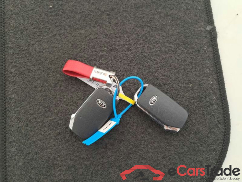 KIA NIRO / 2019 / 5P / BERLINA 1.6 HEV GDI STYLE DCT #1
