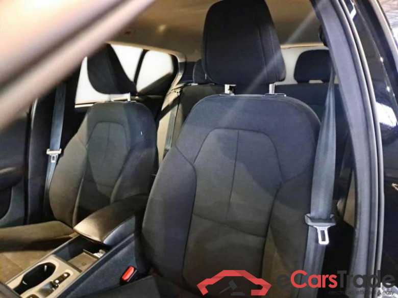 Volvo XC40 1.5 T4 Plug-In Hybrid Aut. LED Virtual ACC Navi KeylessGo Klima PDC ... #6